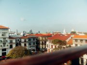 Casco Antiguo, un Barrio Histórico con una Vibrante Comunidad de Expats