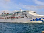 El Crucero Pacific World Arribó al Puerto de Amador con 1,700 Pasajeros y 703 Tripulantes