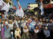 Más de 20,000 Empolleradas se Apoderaron de Las Tablas Durante el Desfile de las Mil Polleras