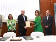 ATP Entrega Manual de Uso de la Marca Turística “Panamá, vive por más”, a la Cámara de Comercio