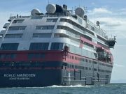 El Crucero Roald Amundsen de Bandera Noruega Llegó a la Isla Cébado en la Provincia de Veraguas